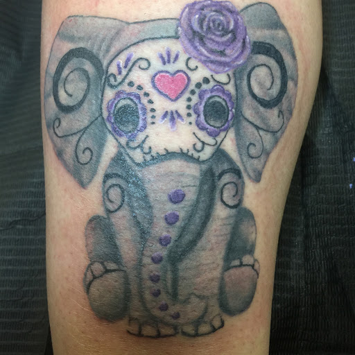 Looking for a minimalist tattoo artists in Houston, TX? Browse our list